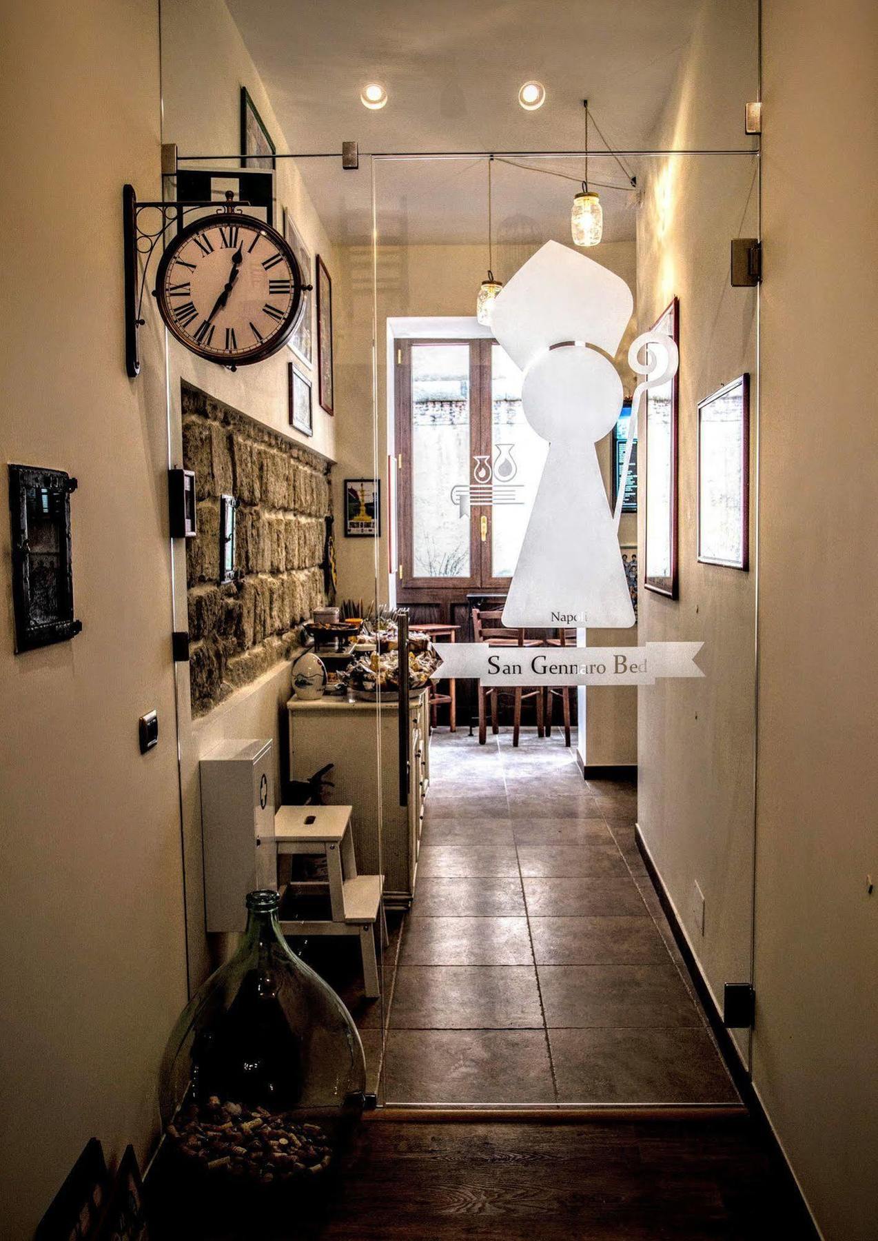 San Gennaro Couette-café Naples